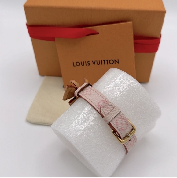 Louis Vuitton Monogram Cherry Blossom Address Wish Bracelet Pink Full In… - Picture 4 of 8